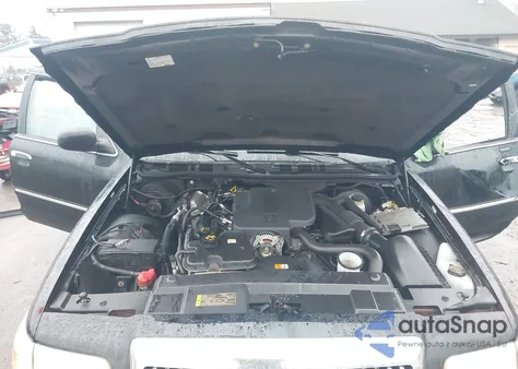 2010 Mercury Grand Marquis Ls (Fleet Only) from USA, damaged, VIN 2MEBM7FV7AX601089